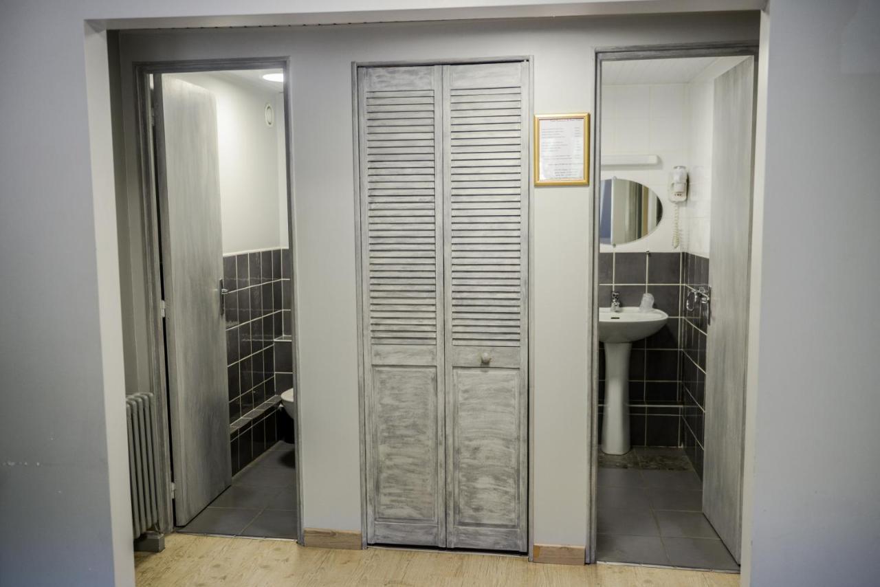 Logis Le Saint Hubert Haybes Exterior foto