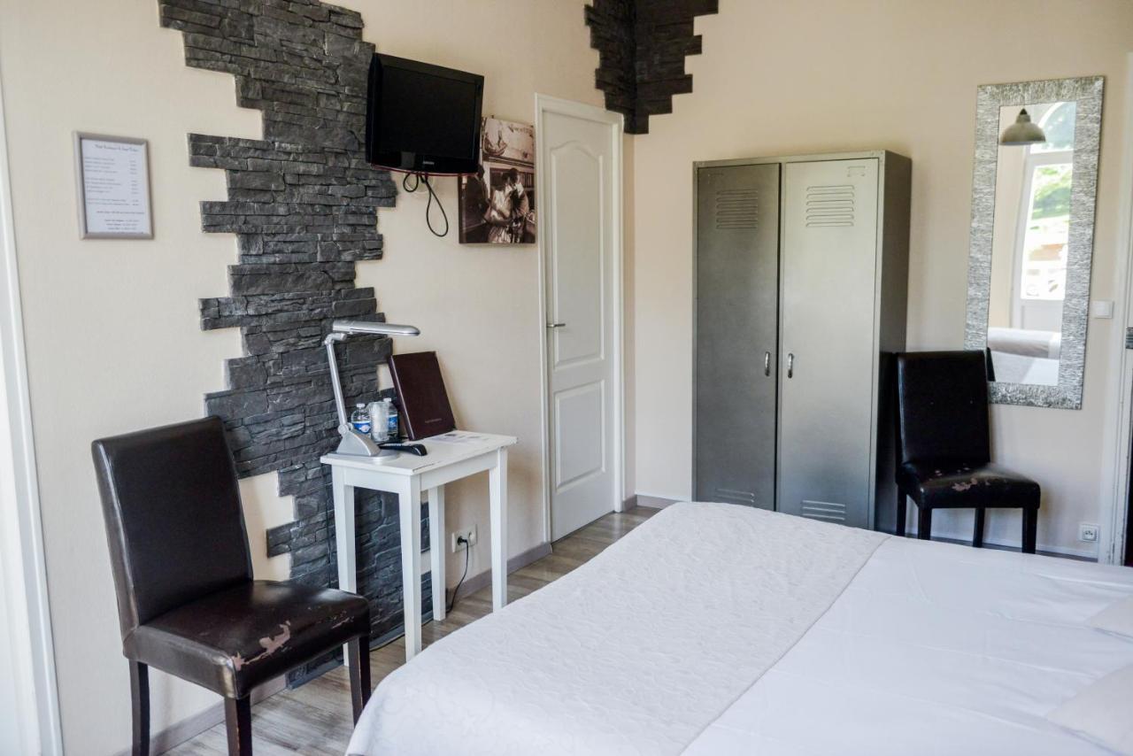 Logis Le Saint Hubert Haybes Exterior foto